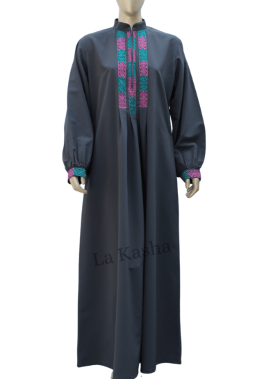 Abaya for women in Japanese kashibo with Turkish traditional embroidery